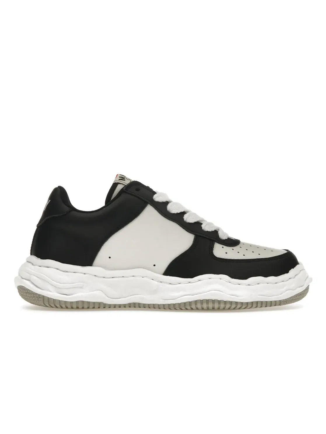 Мужские кроссовки с платформой Maison Mihara Yasuhiro Wayne OG Sole Low — изображение 1 из 4, белый/черный