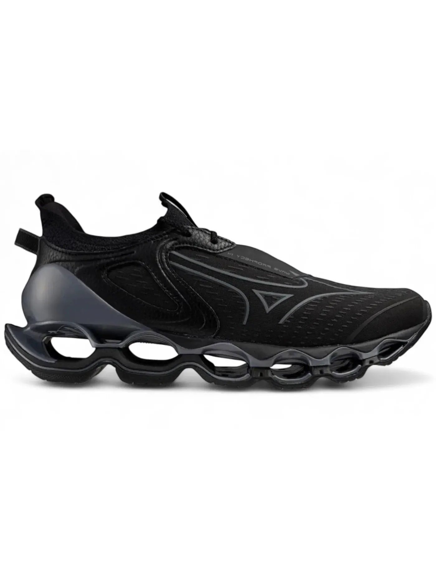 Мужские кроссовки Lifestyle Mizuno Infinity Wave — изображение 1 из 1, черный/металлик серый