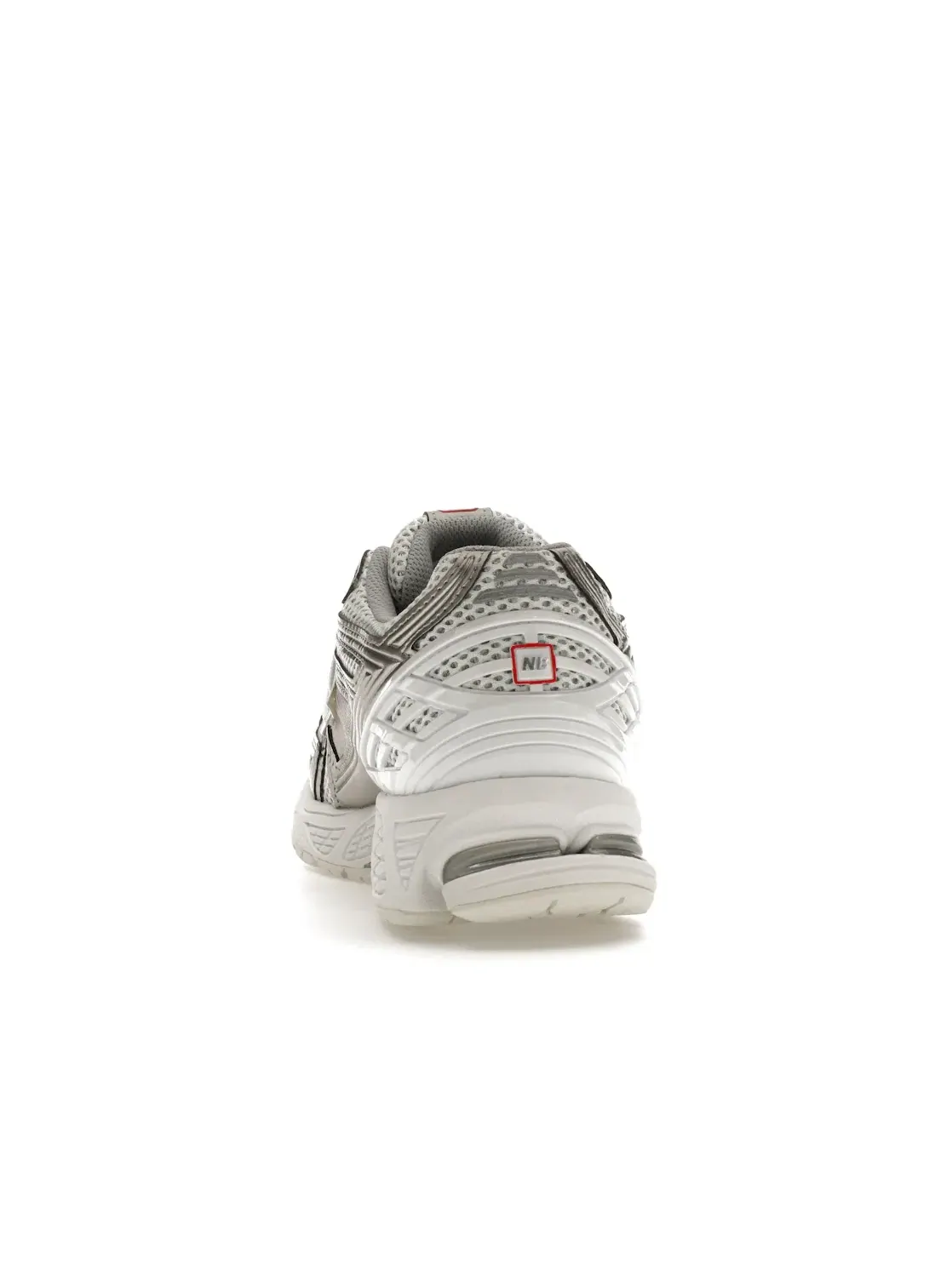 Мужские кроссовки с технологичной подошвой New Balance 1906R — изображение 4 из 4, серебристый белый