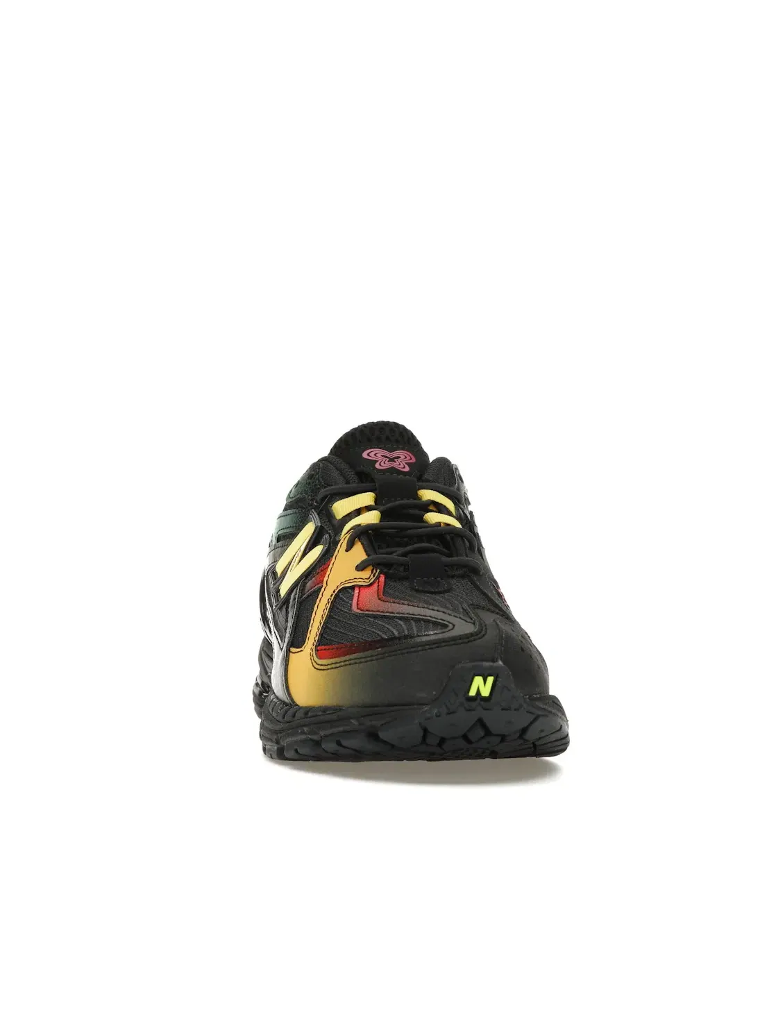 Мужские кроссовки с коллаборацией Bricks & Wood Echoes of a Butterfly New Balance — изображение 2 из 4, черный/мульти