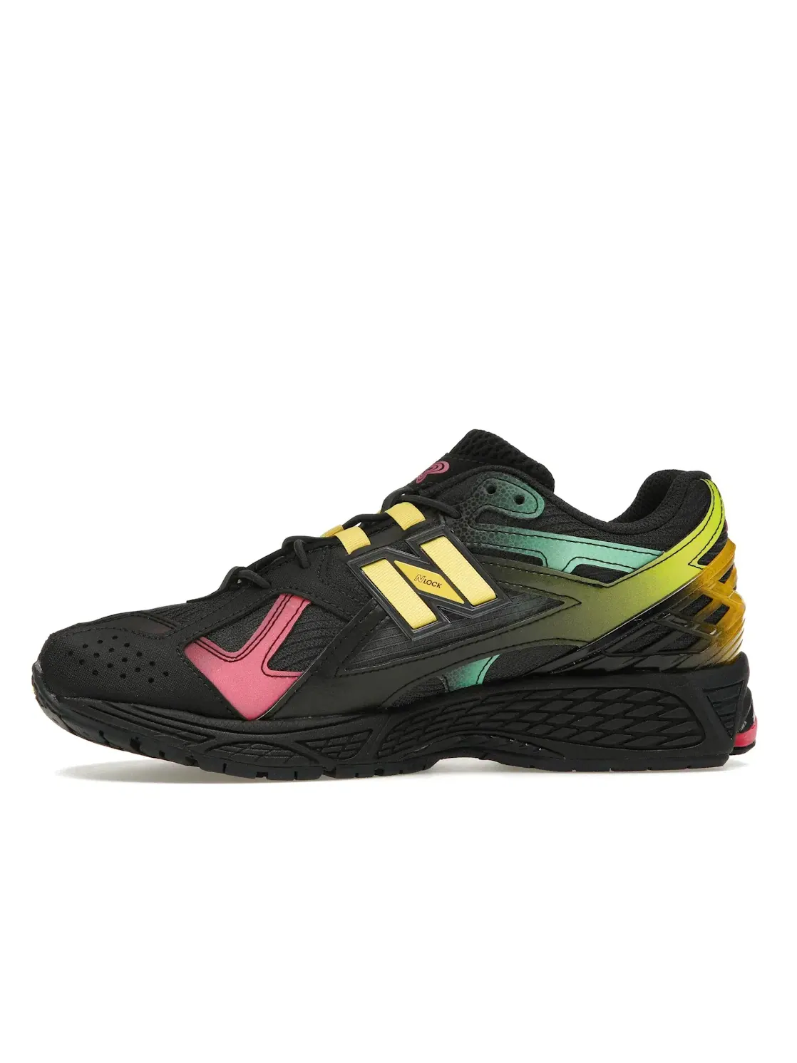 Мужские кроссовки с коллаборацией Bricks & Wood Echoes of a Butterfly New Balance — изображение 3 из 4, черный/мульти