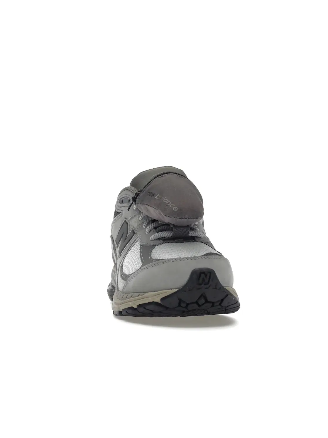 Мужские кроссовки с кармашком New Balance 2002R — изображение 2 из 4