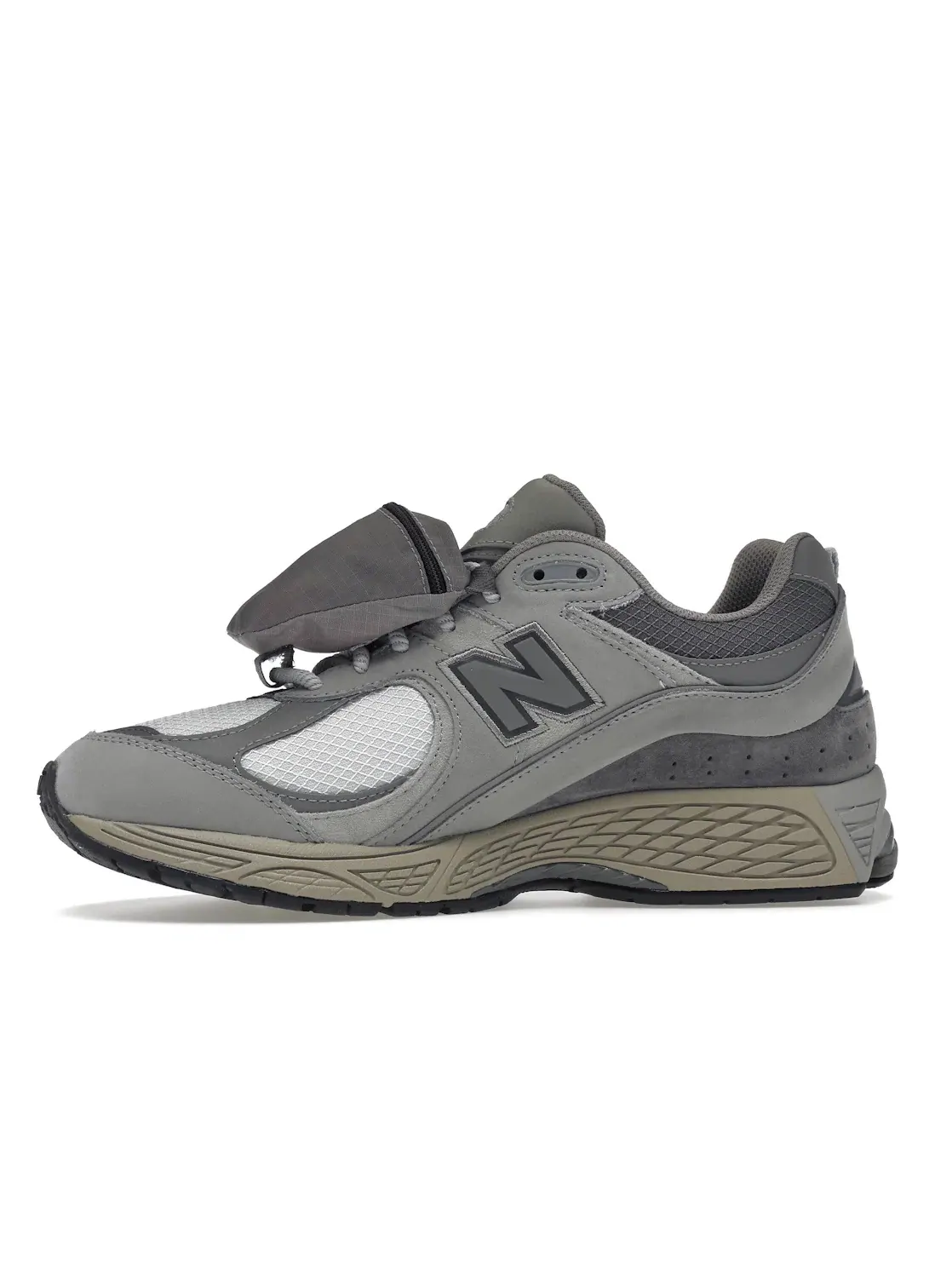 Мужские кроссовки с кармашком New Balance 2002R — изображение 3 из 4