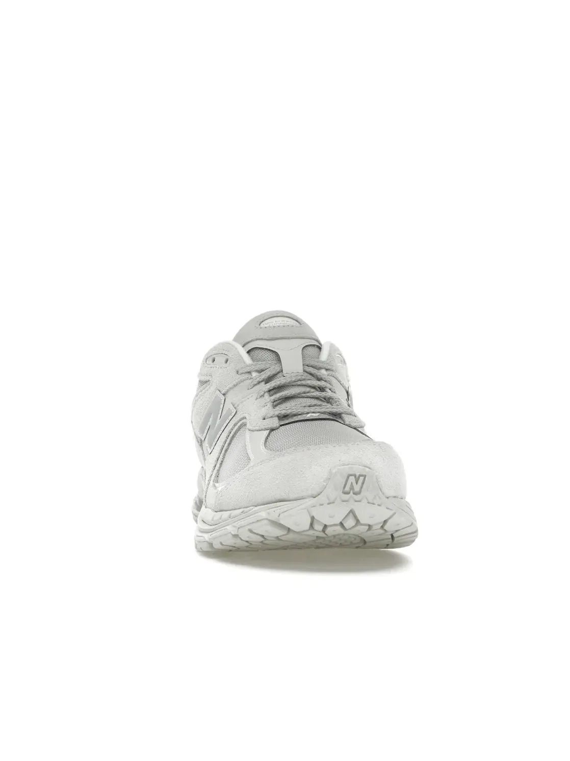 Мужские кроссовки Lifestyle New Balance 2002R — изображение 2 из 4, светлый серый