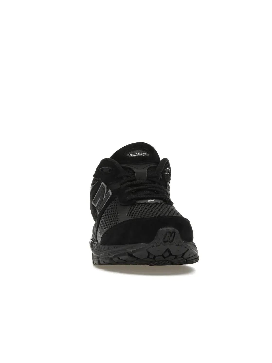 Мужские кроссовки Lifestyle с сетчатым верхом New Balance 2002R — изображение 2 из 4, черный/черный/металлик