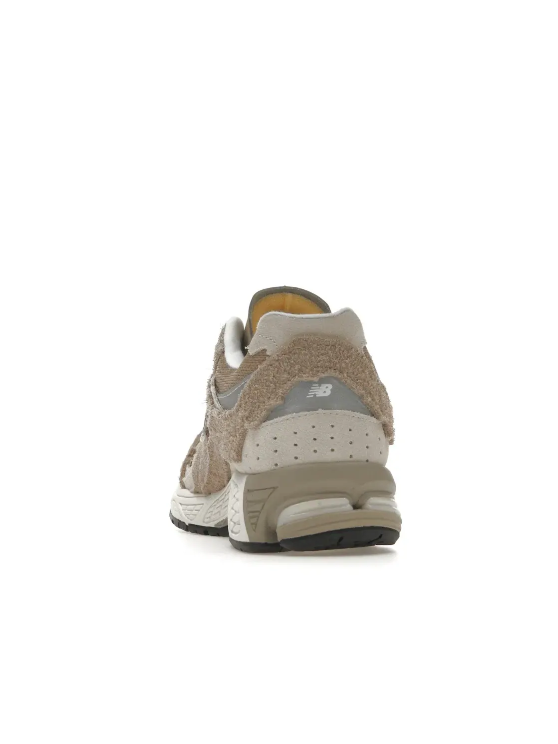 Мужские кроссовки с замшевым верхом New Balance 2002R — изображение 4 из 4, бежевый