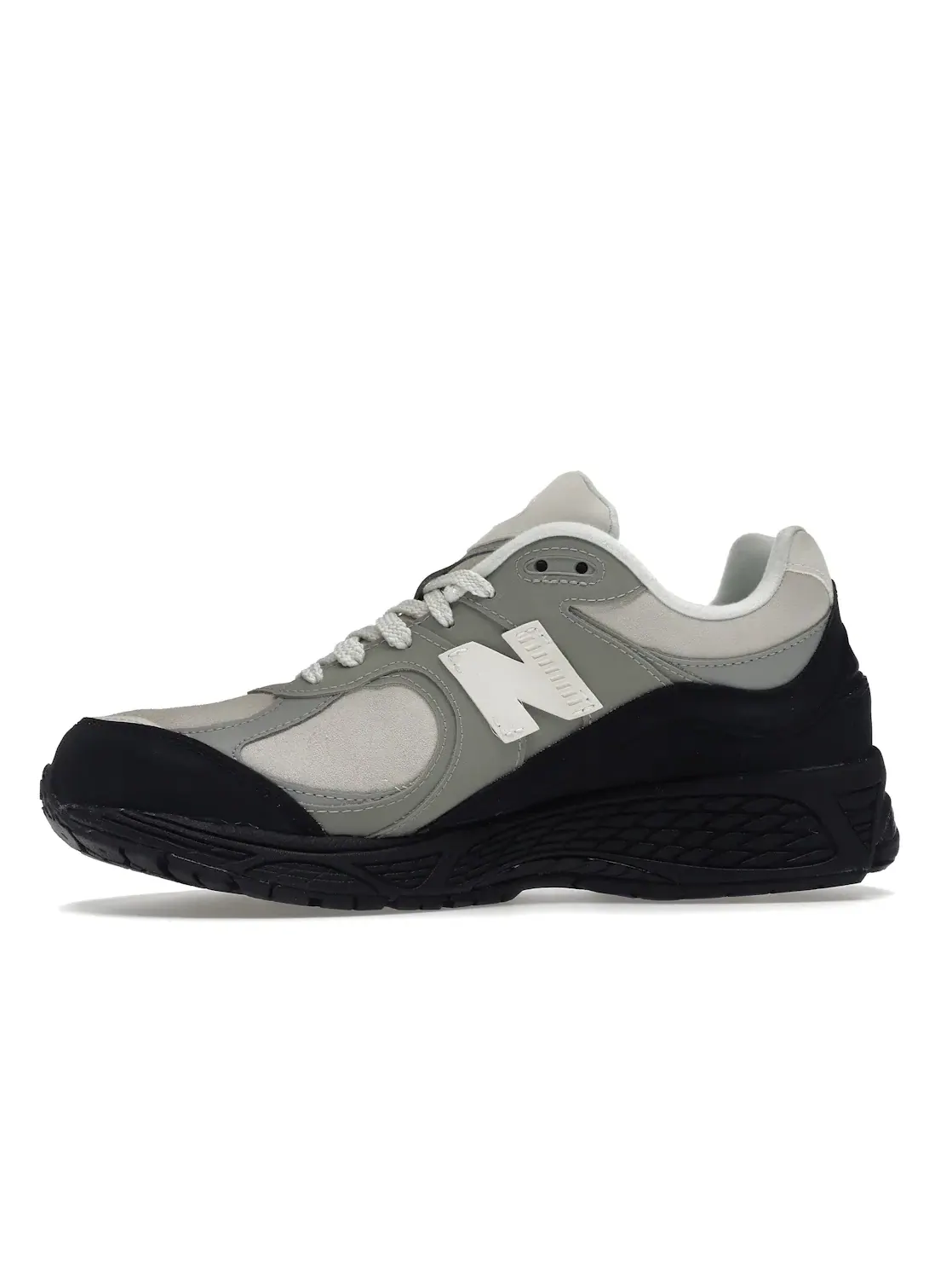 Мужские кроссовки Lifestyle с замшевыми вставками New Balance 2002R The Basement — изображение 3 из 4, серый/черный