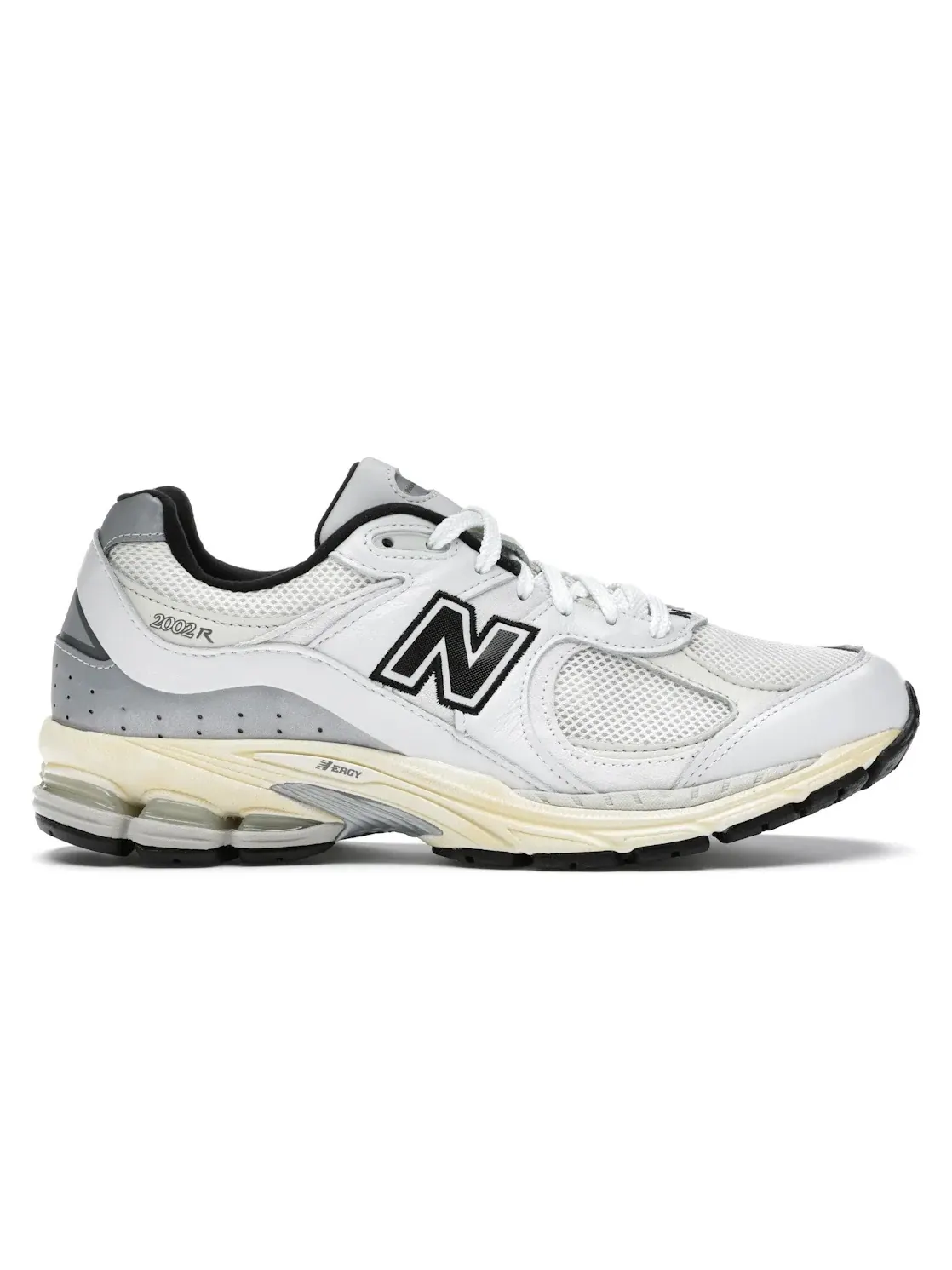 Мужские кроссовки Lifestyle с замшевыми и сетчатыми вставками New Balance 2002R — изображение 1 из 4, белый/черный