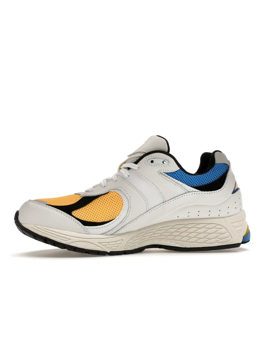 Мужские кроссовки Lifestyle New Balance 2002R — изображение 3 из 4, белый