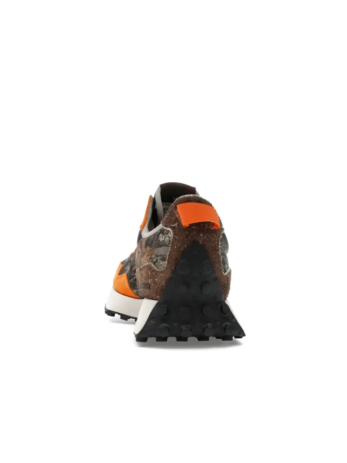Мужские кроссовки Lifestyle с камуфляжным принтом New Balance 327 atmos Realtree — изображение 4 из 4, оранжевый/черный