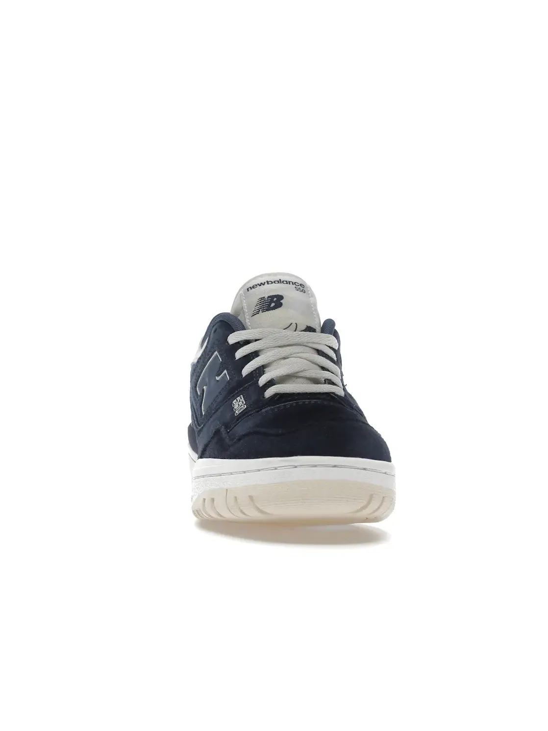 Мужские кроссовки с замшевым верхом New Balance 550 — изображение 2 из 4