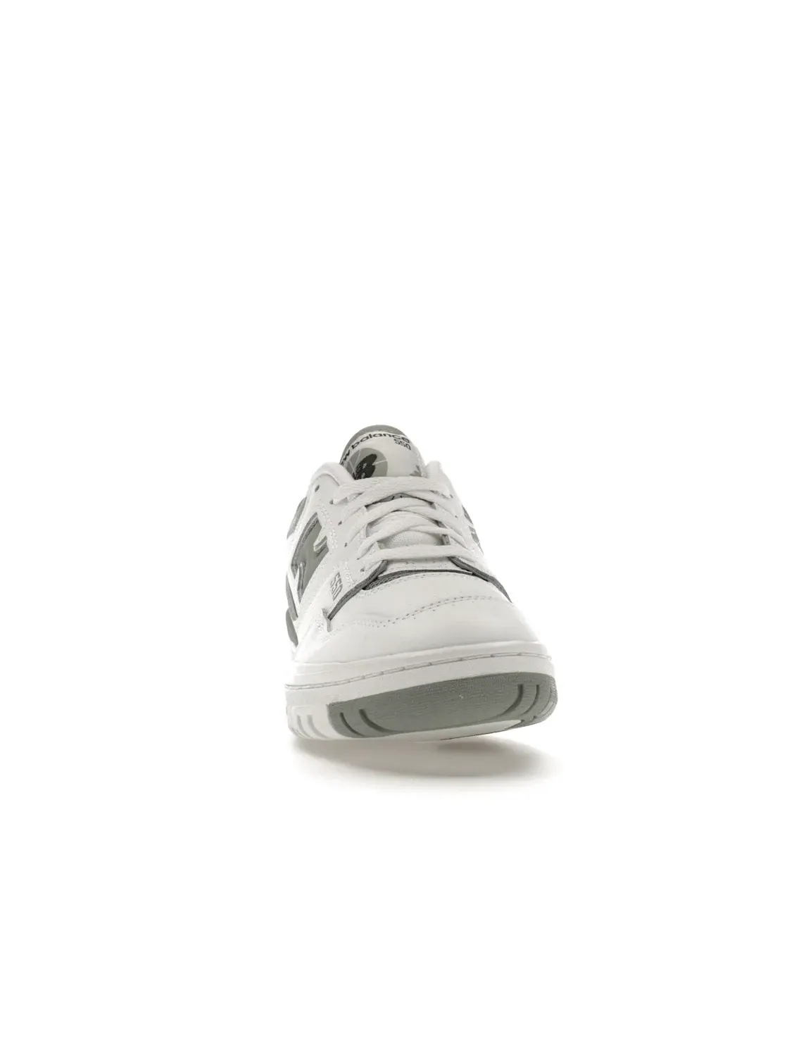 Женские кроссовки New Balance 550 — изображение 2 из 4, белый