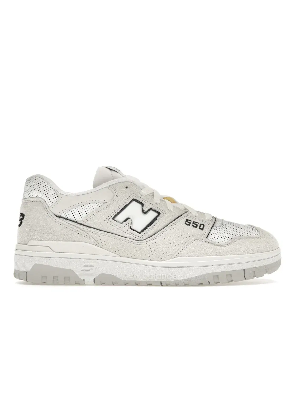 Мужские кроссовки с перфорированной кожей New Balance 550 — изображение 1 из 4, белый/белый/черный