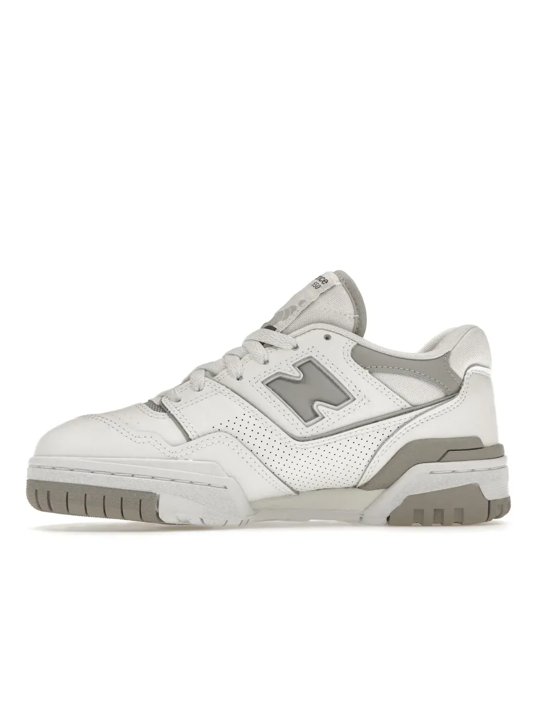 Женские кроссовки с перфорированными вставками New Balance 550 — изображение 3 из 4, белый