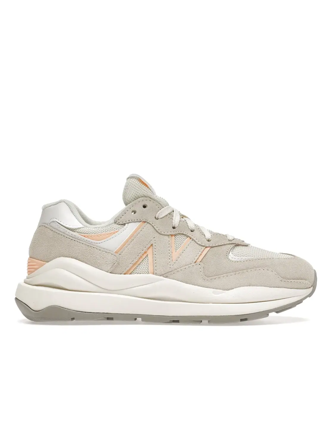 Женские кроссовки Lifestyle New Balance 57/40, Angora/Light Mango — изображение 1 из 4