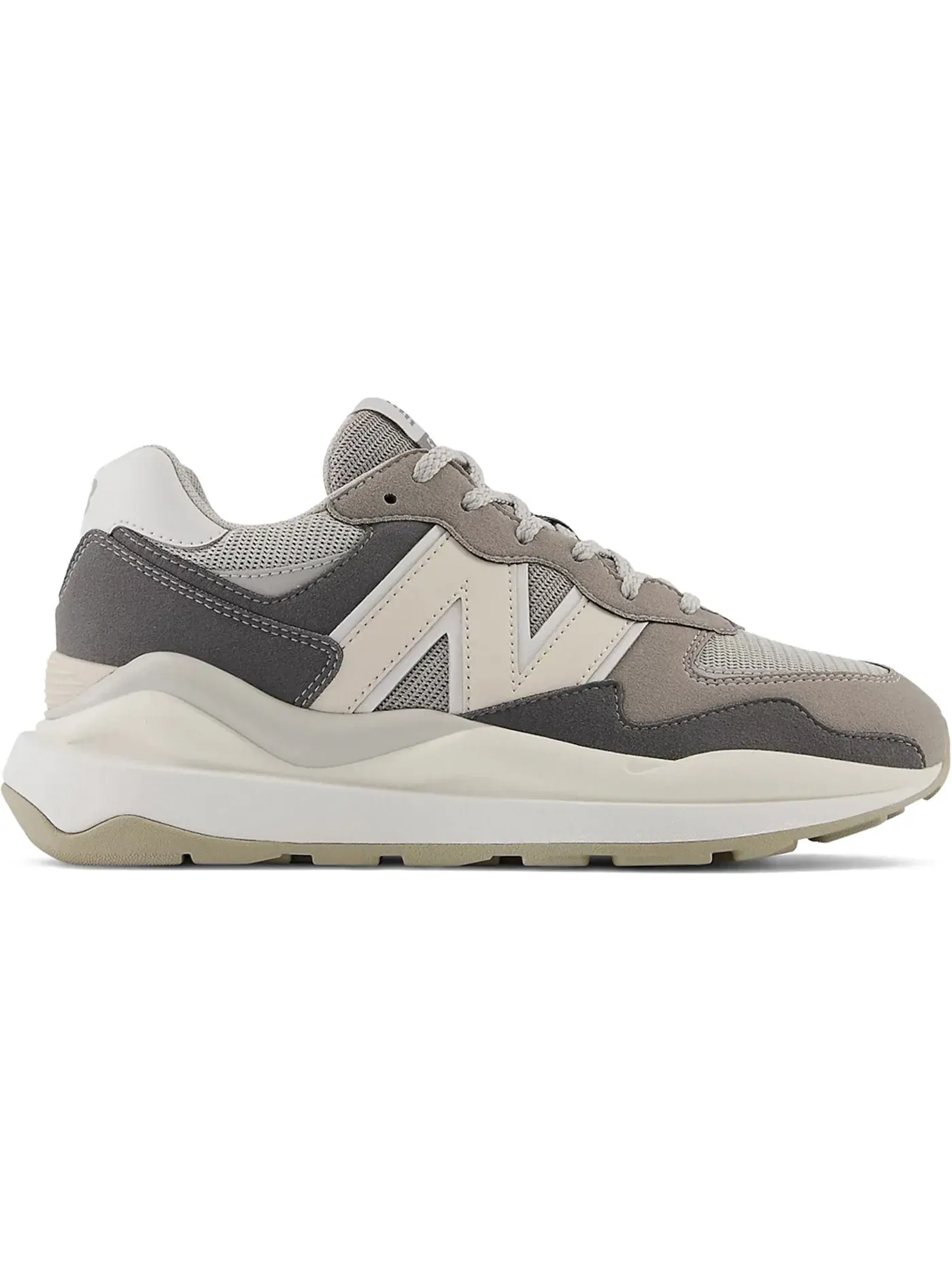 Детские кроссовки Lifestyle New Balance 57/40 — изображение 1 из 1, серебристый