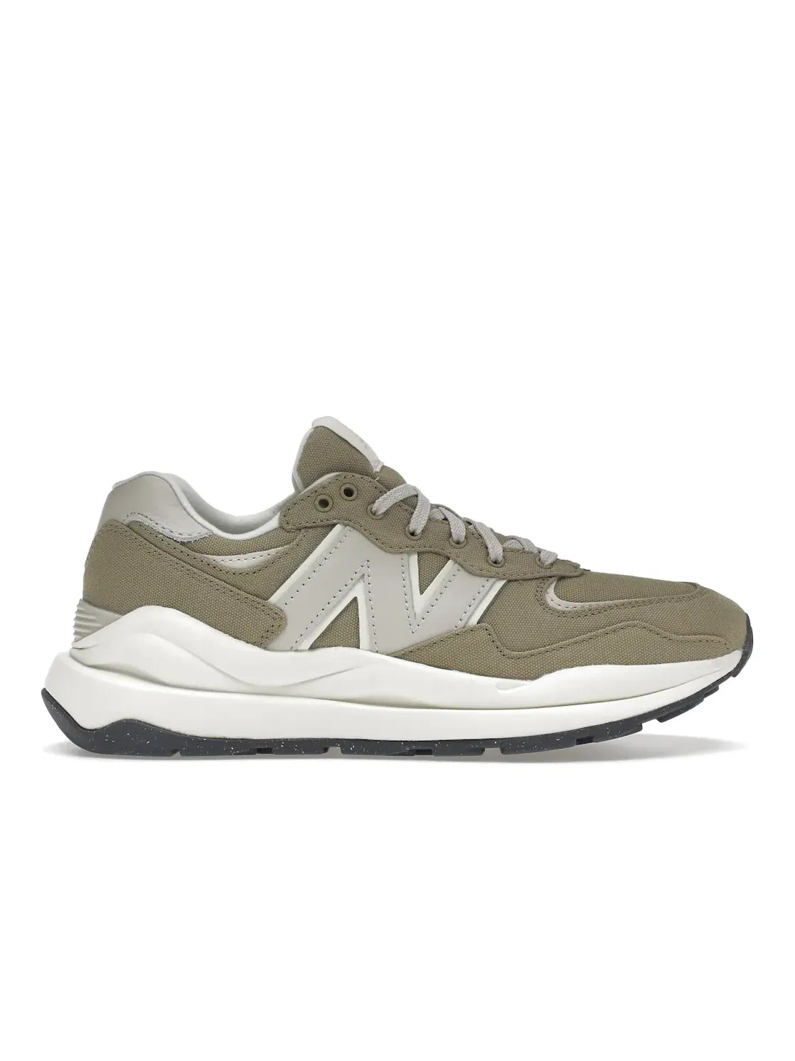 Женские кроссовки Lifestyle New Balance 57/40 — изображение 1 из 4, зеленый