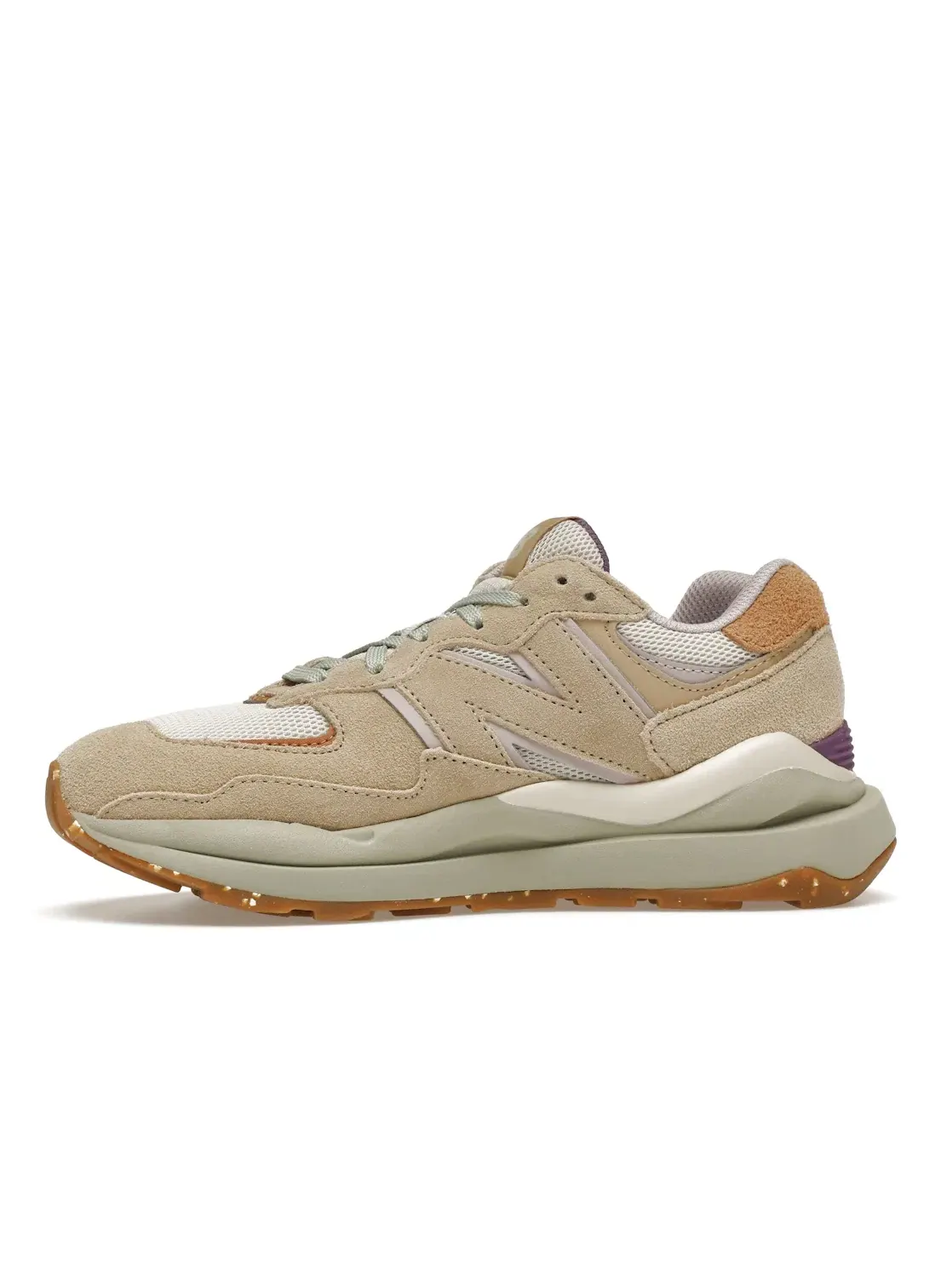 Женские кроссовки lifestyle New Balance 57/40, Incense Sour Grape — изображение 3 из 4