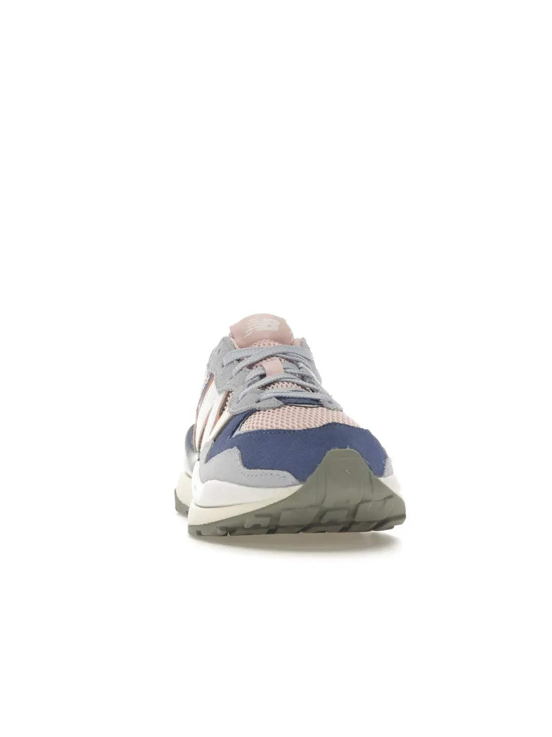 Женские кроссовки Lifestyle New Balance 57/40 — изображение 2 из 4, розовый