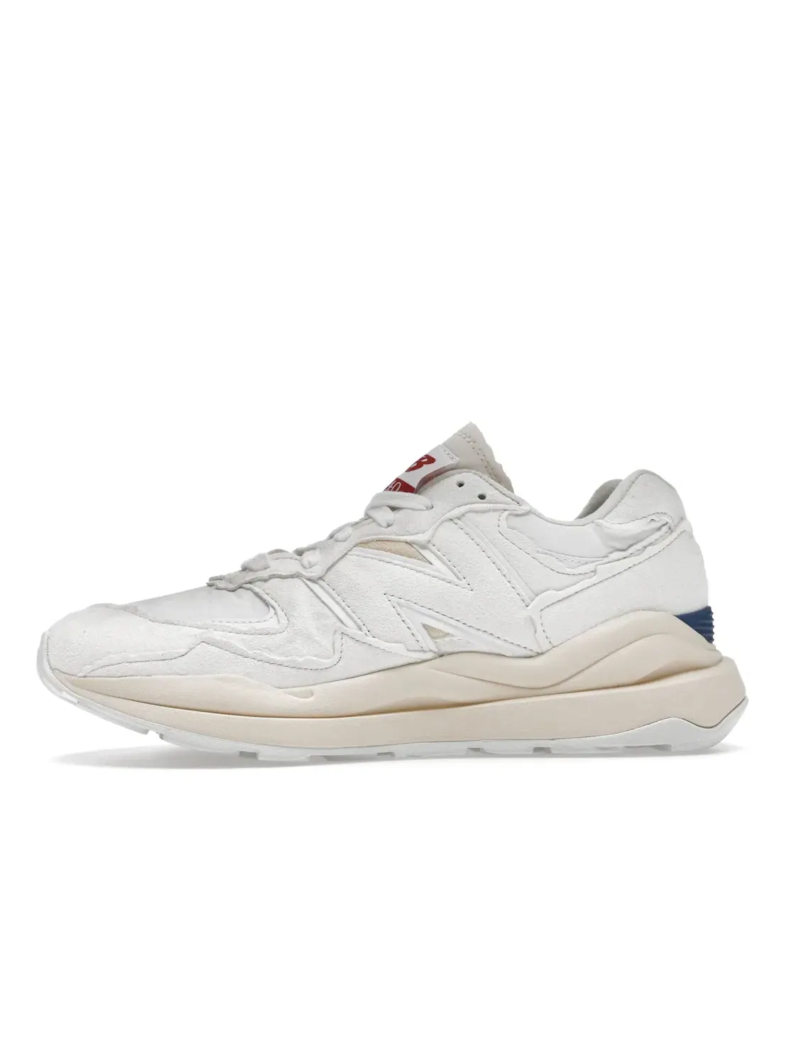 Мужские кроссовки Lifestyle New Balance 57/40 Refined Future Protection Pack New Balance — изображение 3 из 4, белый