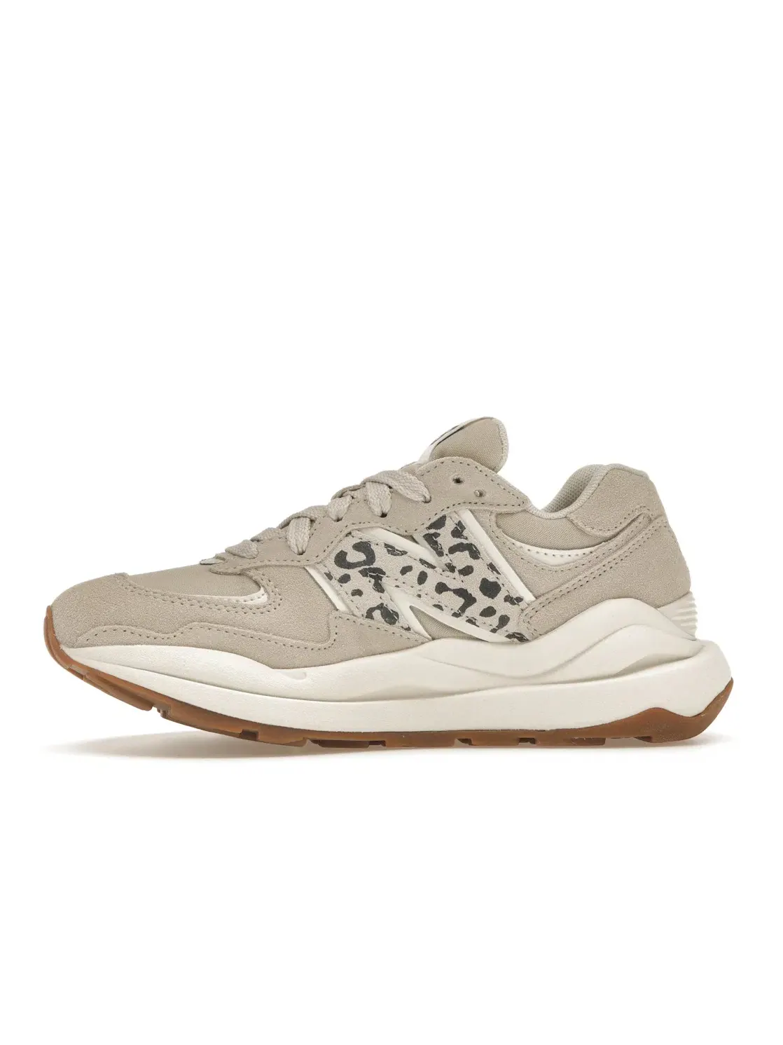 Женские кроссовки Lifestyle New Balance 57/40 — изображение 3 из 4, серый волк