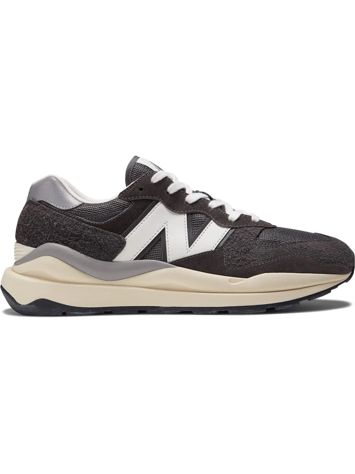 Мужские кроссовки для повседневной носки New Balance 57/40 — изображение 1 из 1, темный серый белый