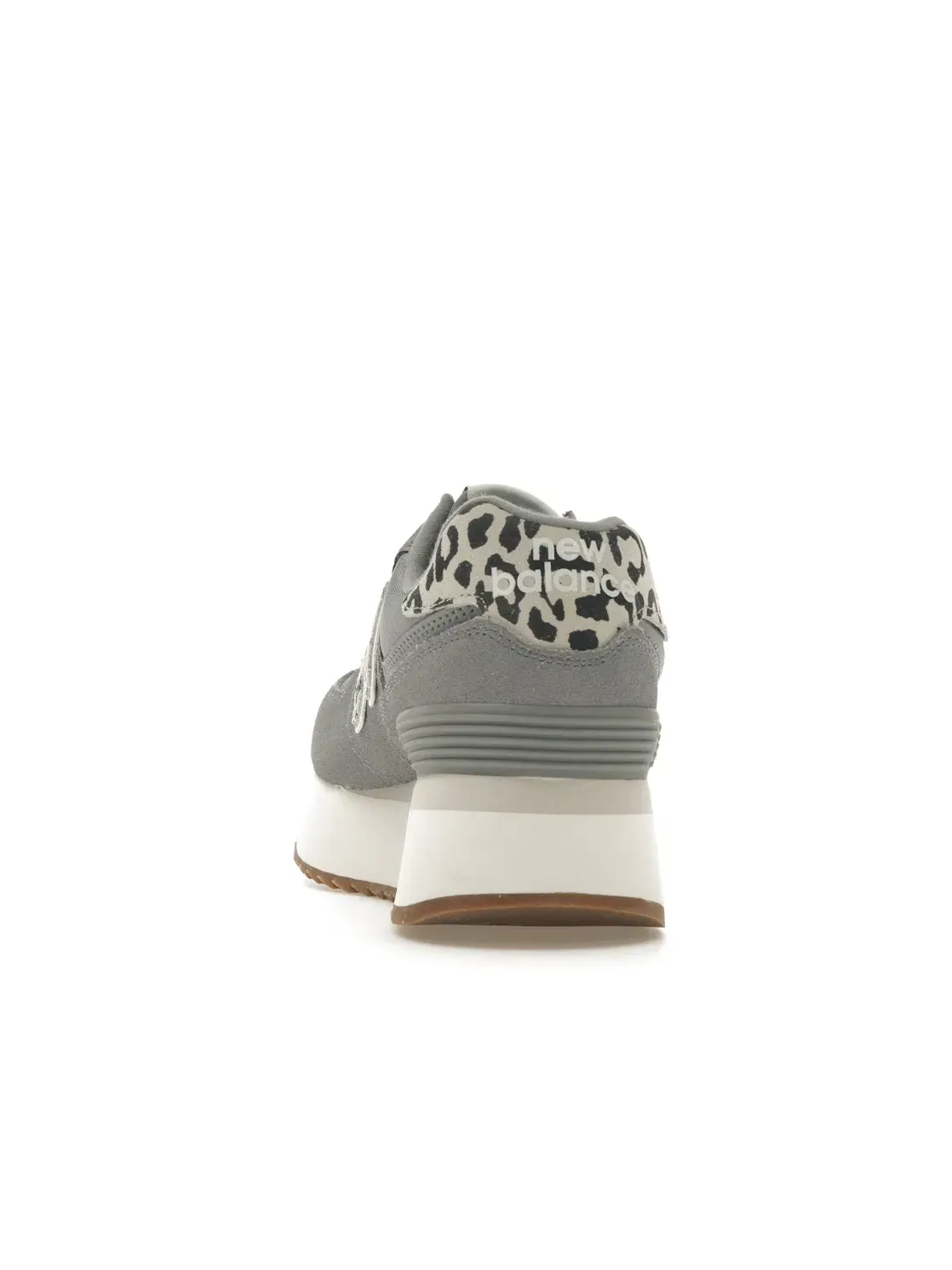 Женские кроссовки Lifestyle Shadow Grey Leopard Print New Balance 574 Plus — изображение 4 из 4, серый