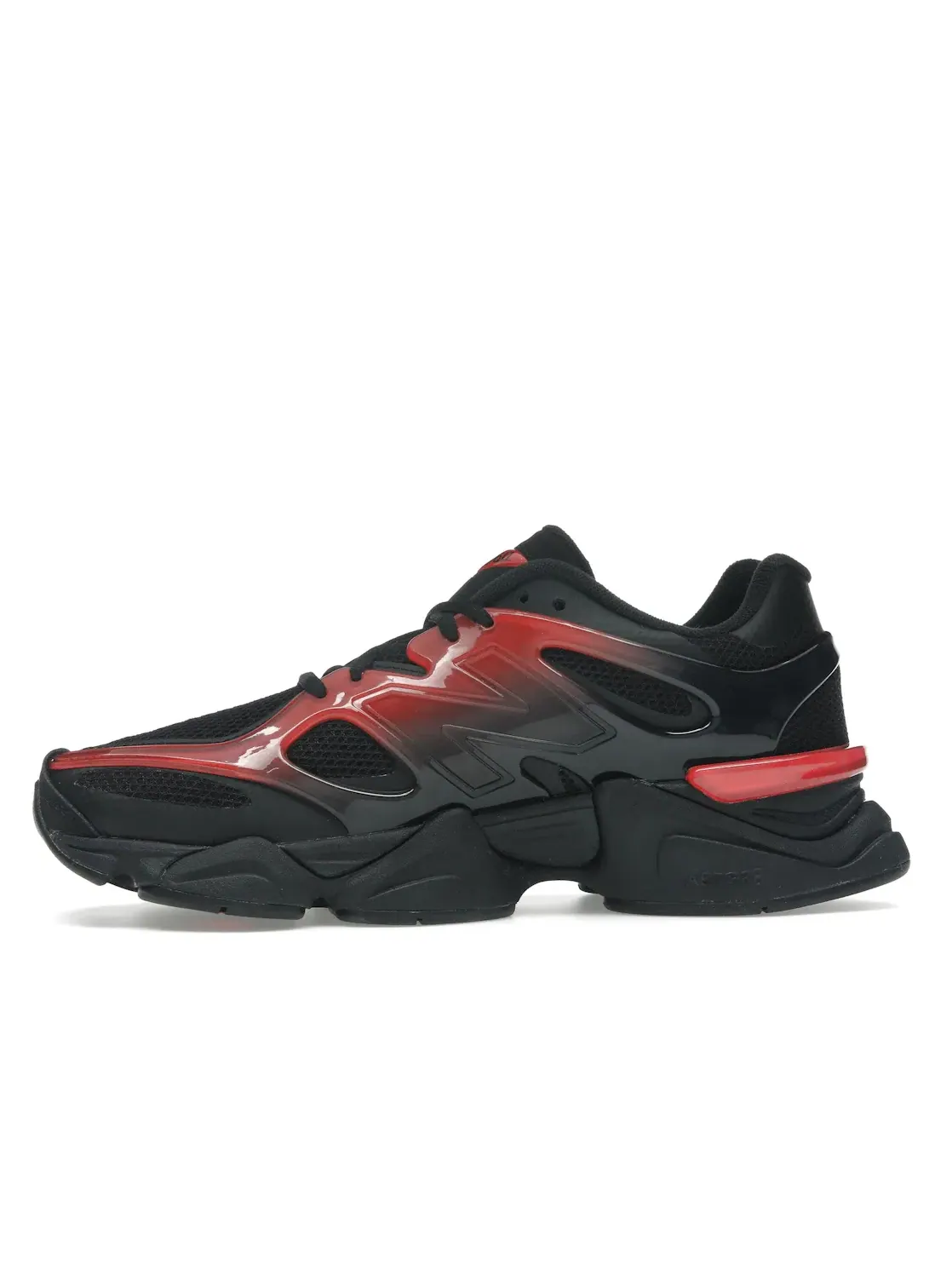 Мужские кроссовки с сетчатым верхом New Balance 9060 — изображение 3 из 4, черный/красный