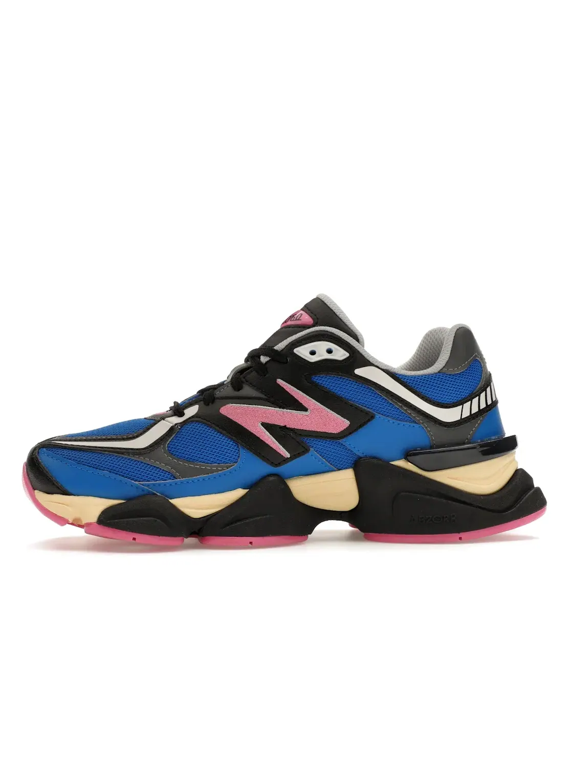 Мужские кроссовки с замшевым и сетчатым верхом New Balance 9060 — изображение 3 из 4, синий розовый