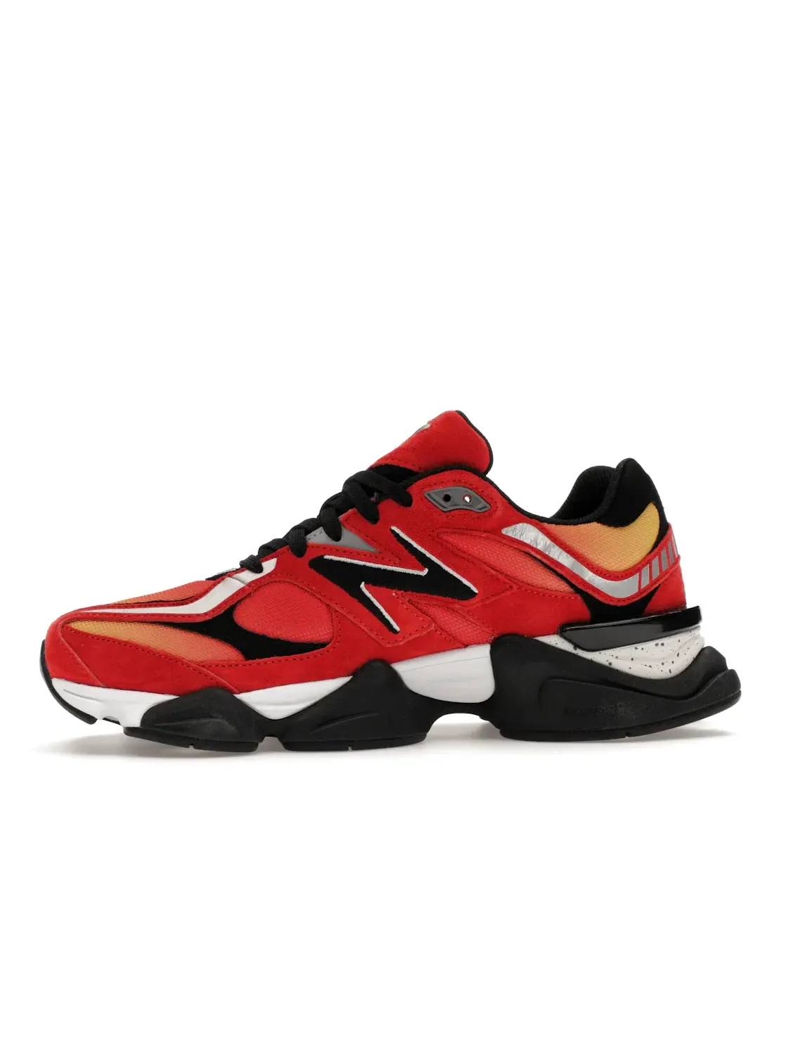 Мужские кроссовки Lifestyle New Balance 9060 DTLR Fire Sign — изображение 3 из 4, красный/оранжевый/черный
