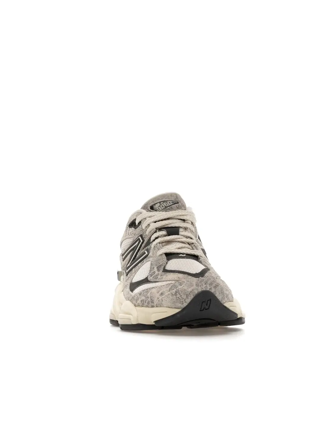 Мужские кроссовки Lifestyle New Balance 9060 Year of the Snake — изображение 2 из 4, серый//черный