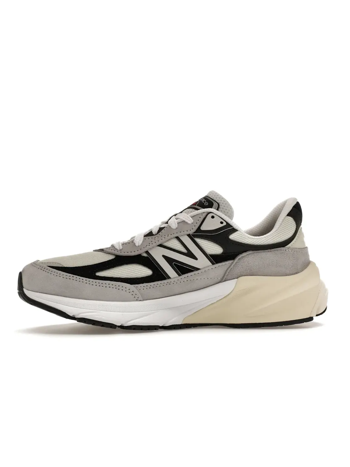 Мужские кроссовки Lifestyle с замшевым и сетчатым верхом New Balance 990v6 — изображение 3 из 4, серый/черный