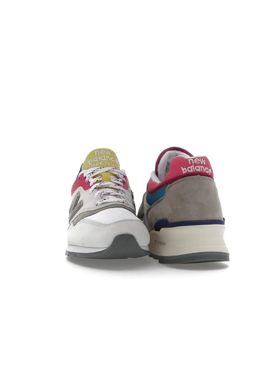 Мужские кроссовки lifestyle с замшей New Balance 997 — изображение 2 из 4, серый