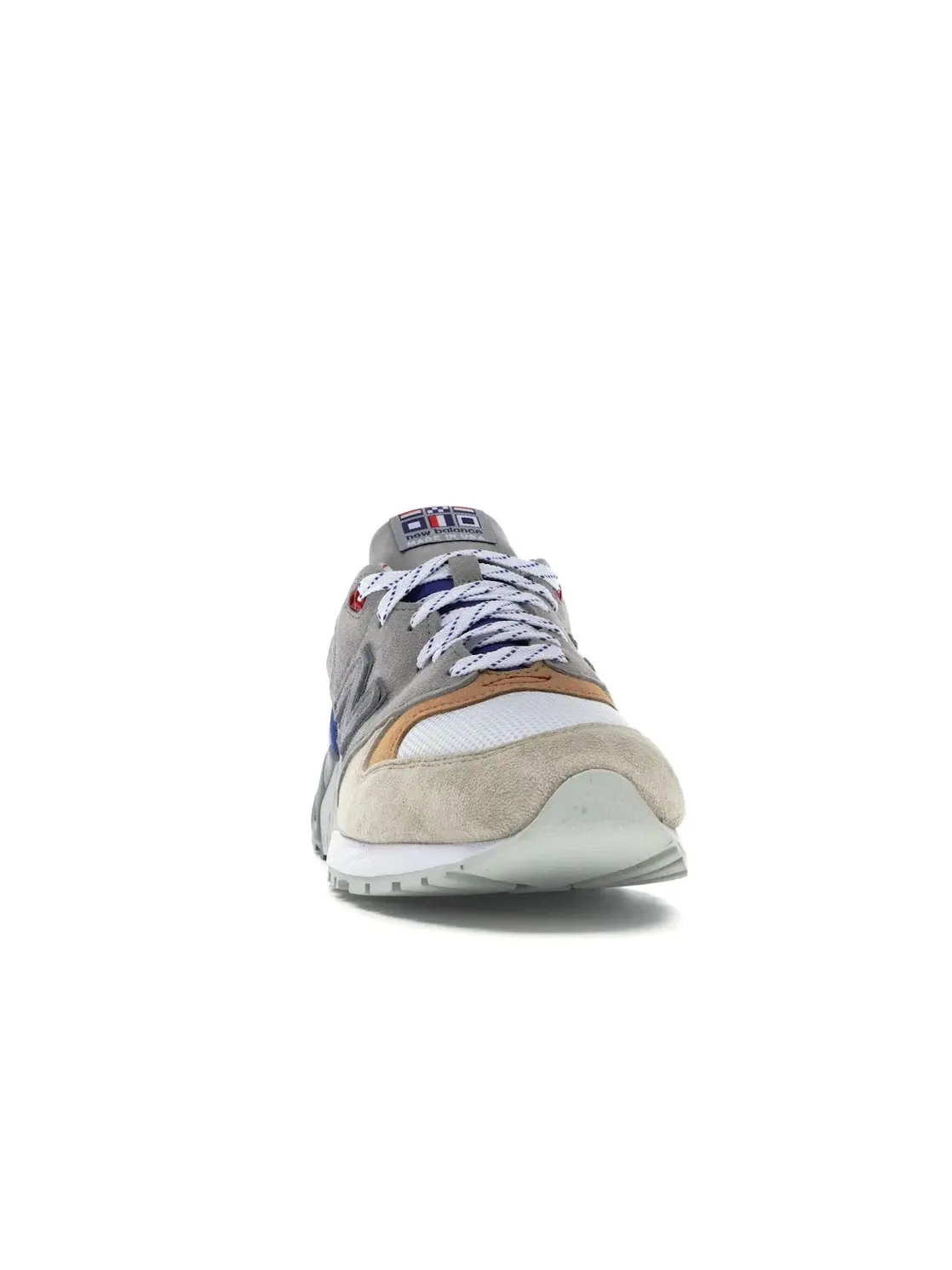 Мужские кроссовки с премиальным замшевым верхом New Balance 999 — изображение 2 из 4, серый/белый