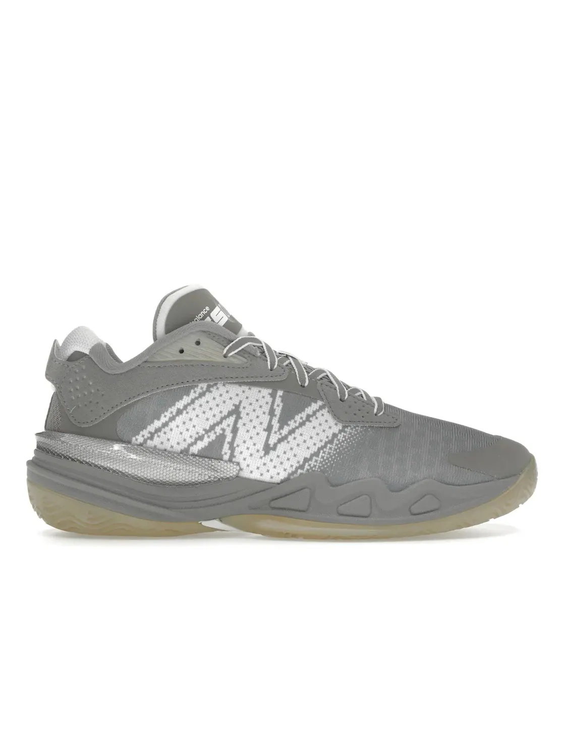 Мужские кроссовки для баскетбола New Balance BB Hesi Low v2 — изображение 1 из 4, серый/кремовый/белый
