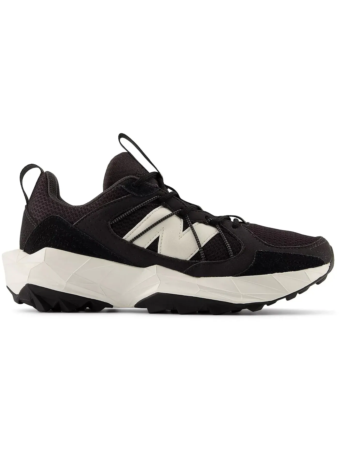 Женские кроссовки с амортизацией New Balance Dynasoft Tektrel V1 — изображение 1 из 1, черный/белый