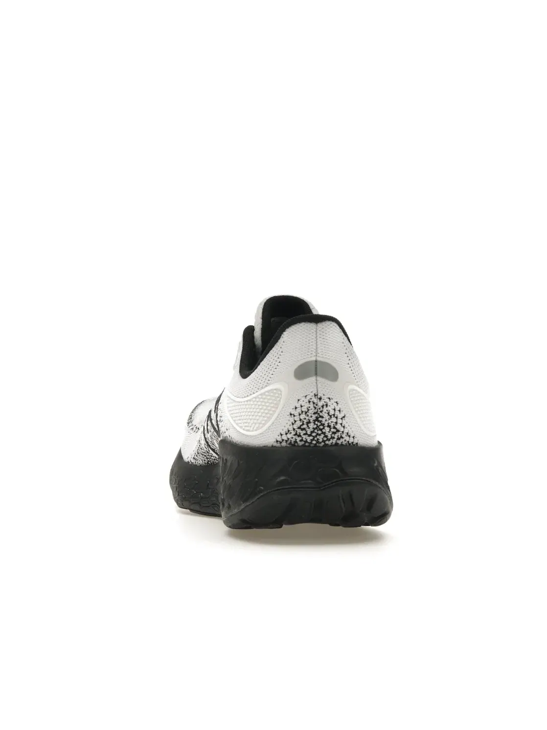 Мужские кроссовки для бега Fresh Foam X 1080v12 New Balance — изображение 4 из 4, белый/черный