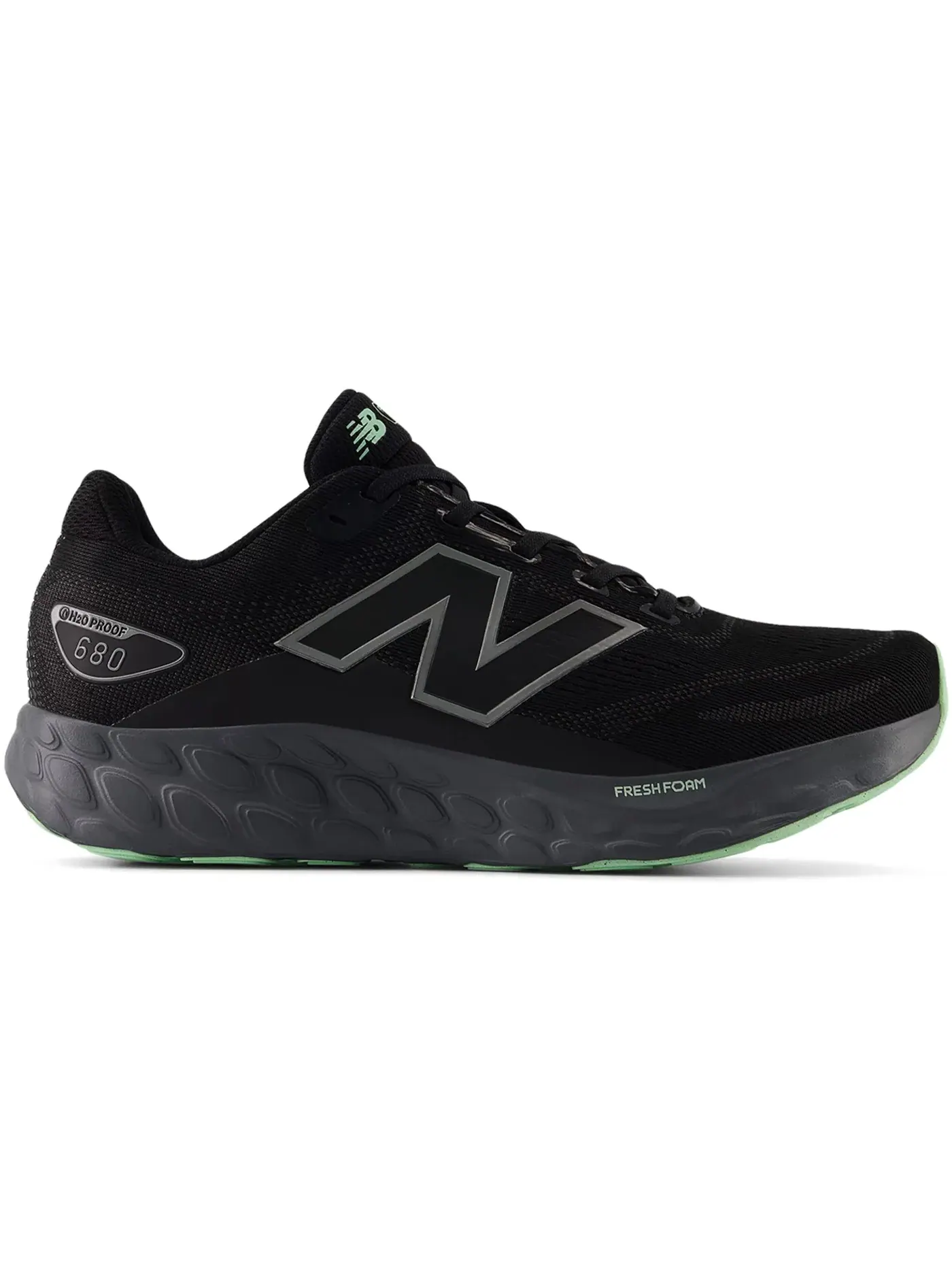 Женские кроссовки для бега с водонепроницаемым верхом New Balance Fresh Foam 680v8 — изображение 1 из 1, черный//зеленый