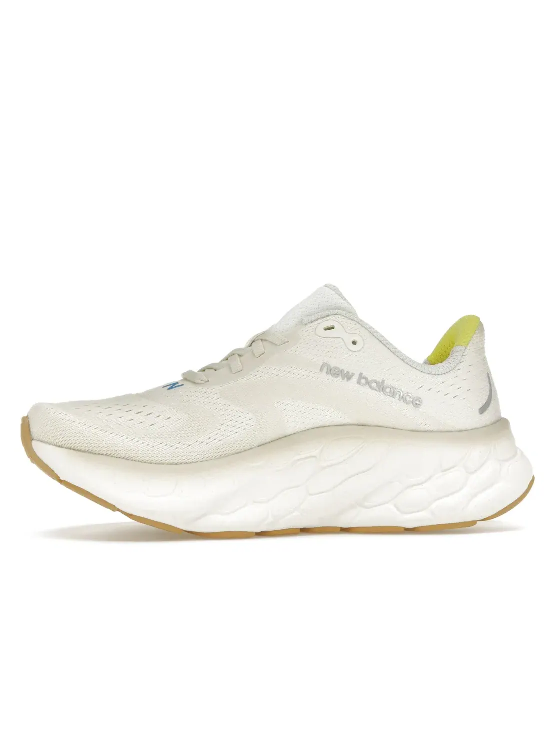 Женские кроссовки с амортизацией Fresh Foam X More V4 New Balance — изображение 3 из 4, красный