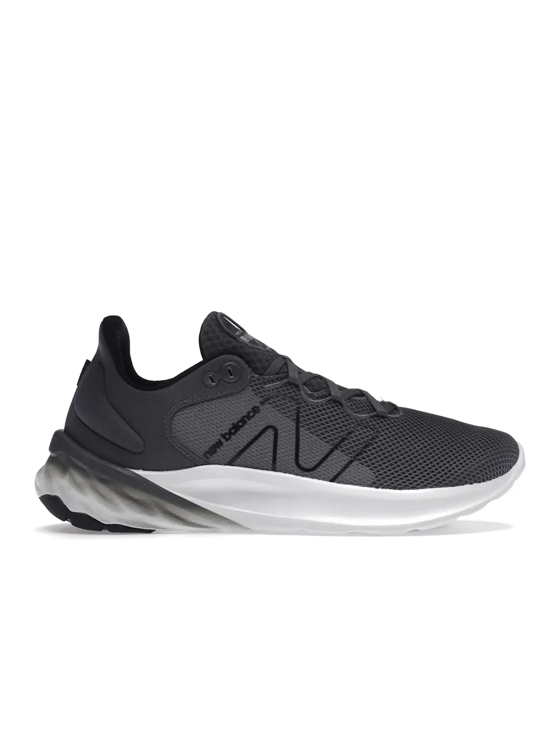 Мужские кроссовки для бега Fresh Foam Roav v2 New Balance — изображение 1 из 4, белый