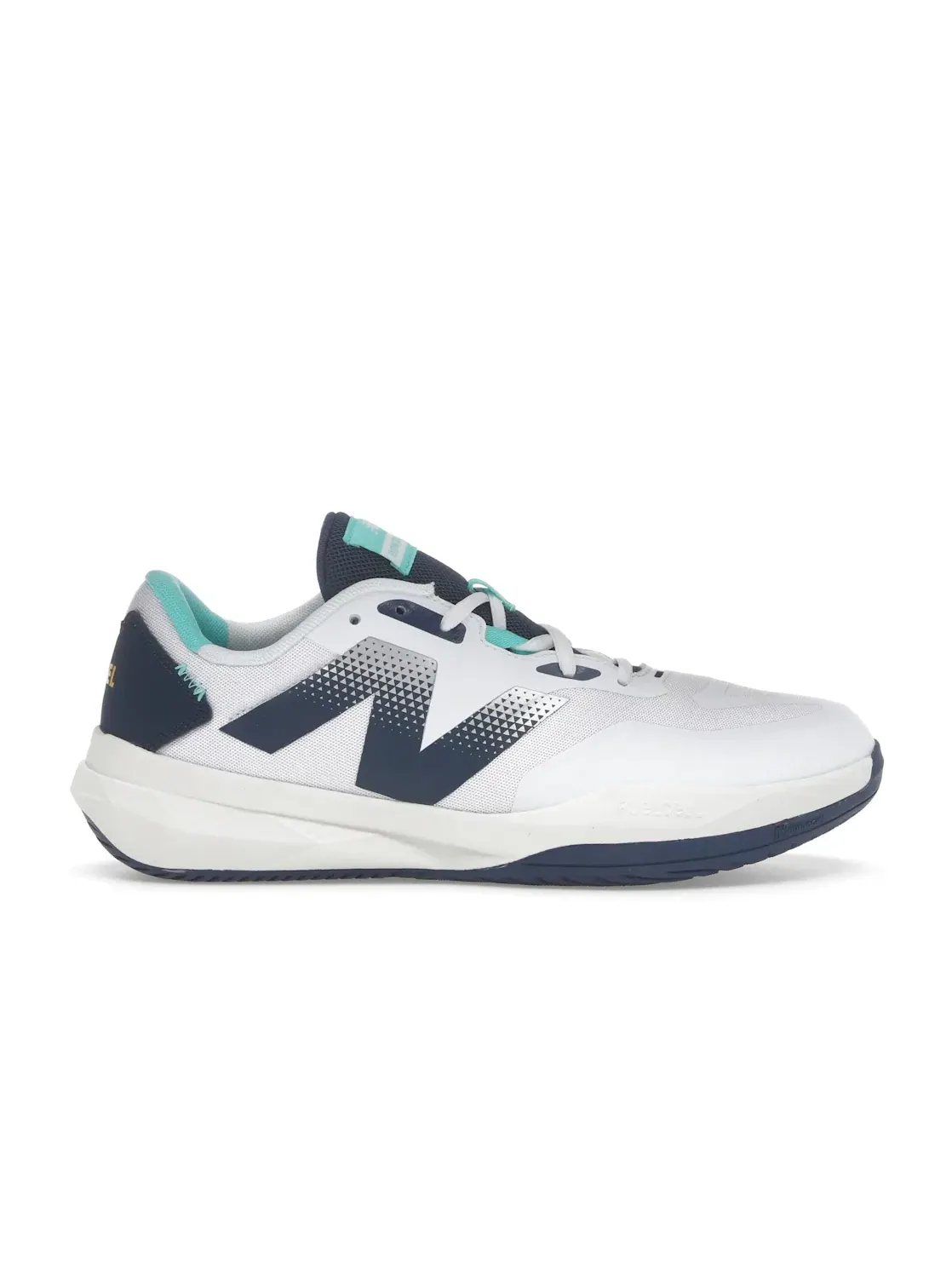 Мужские кроссовки для падел с технологией FuelCell New Balance FuelCell 796v4 Padel — изображение 1 из 4, белый/темно-синий