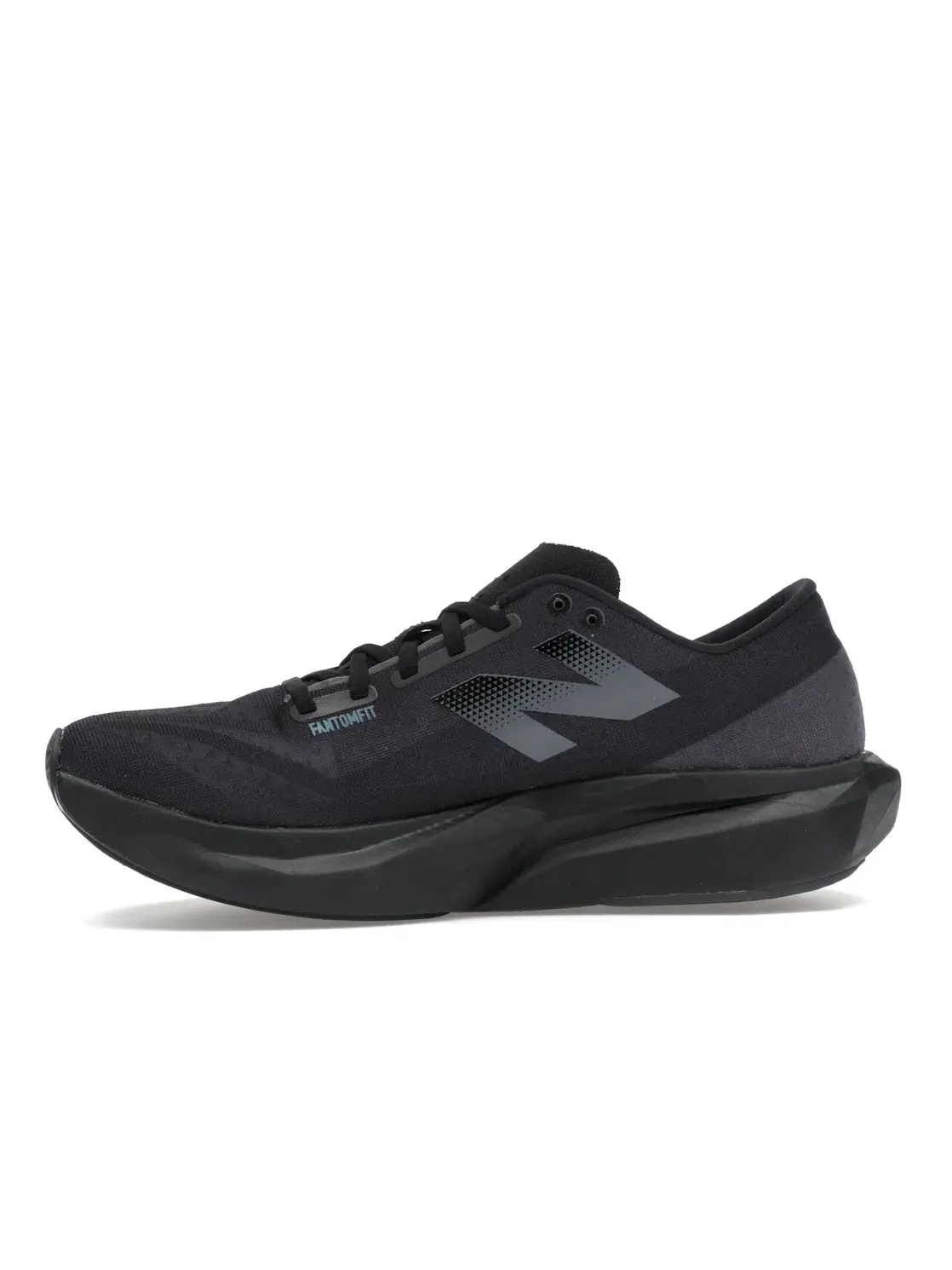 Мужские кроссовки с технологией FuelCell New Balance FuelCell Rebel v4 — изображение 3 из 4, черный/красный