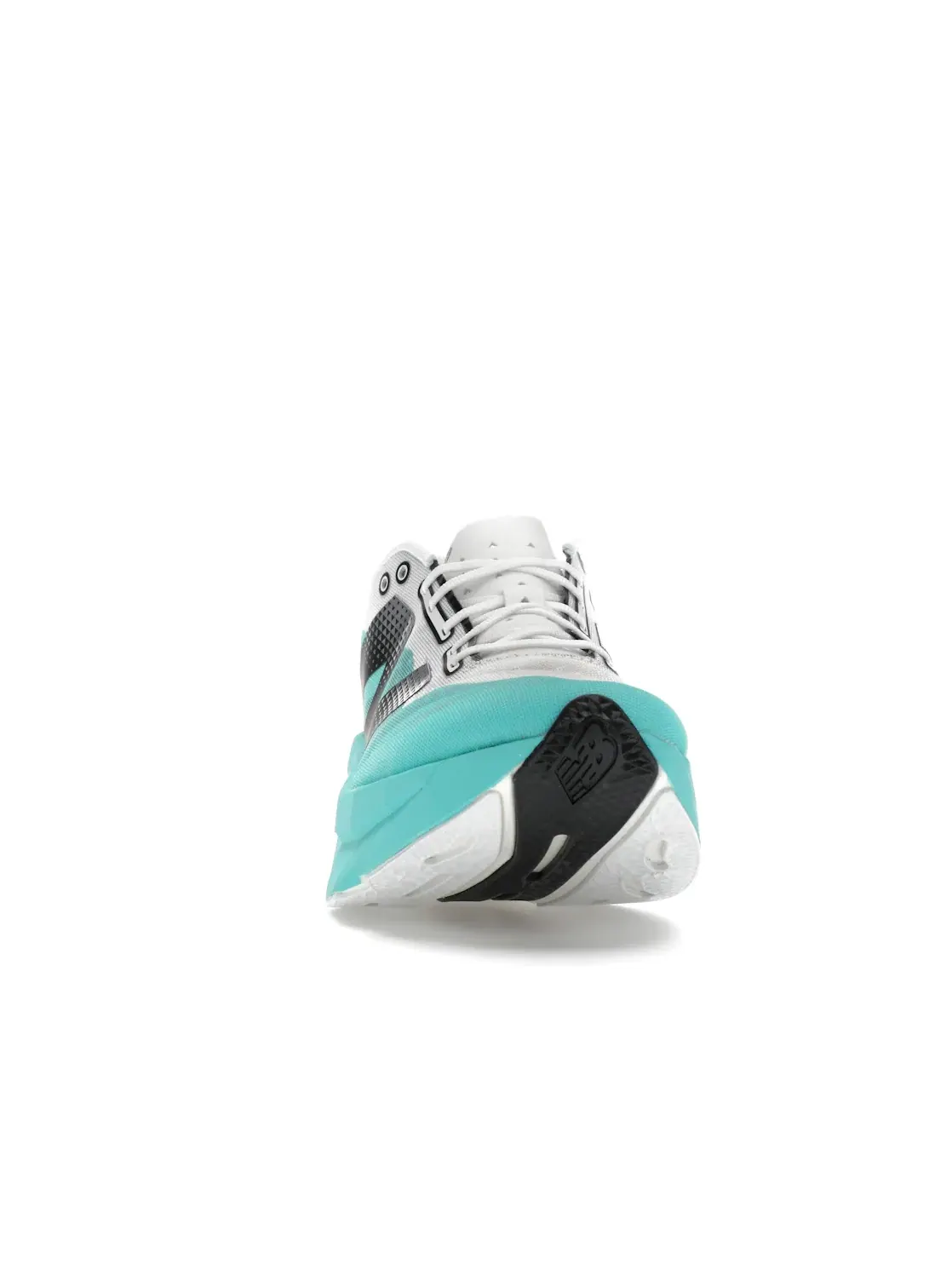 Мужские кроссовки для бега New Balance FuelCell SuperComp Elite v4 — изображение 2 из 4, белый/черный