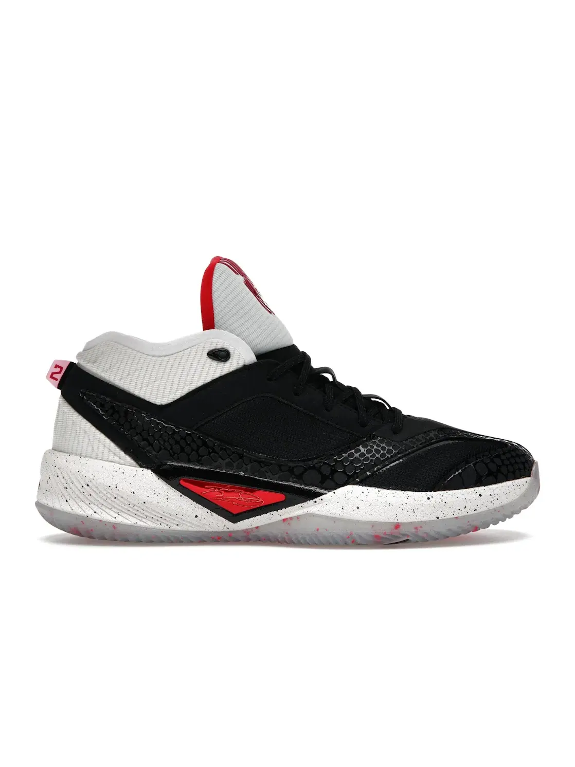 Мужские баскетбольные кроссовки New Balance KAWHI 3 — изображение 1 из 4, черный/белый/красный