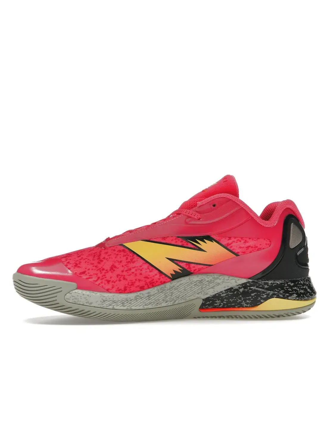 Мужские кроссовки для баскетбола New Balance KAWHI 4 — изображение 3 из 4, розовый/черный