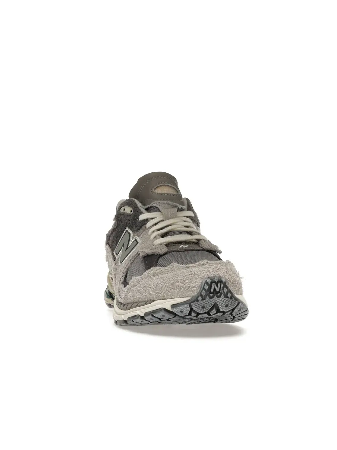 Мужские кроссовки Lifestyle с сетчатым верхом New Balance 2002R — изображение 2 из 4, серый