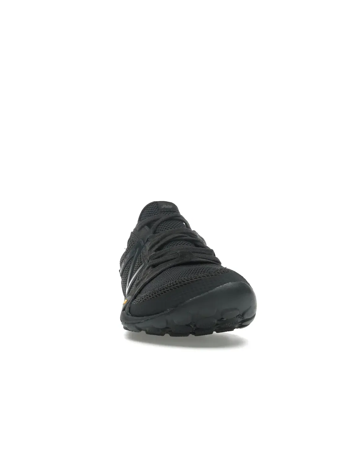 Мужские кроссовки Lifestyle New Balance MT10 — изображение 2 из 4, черный