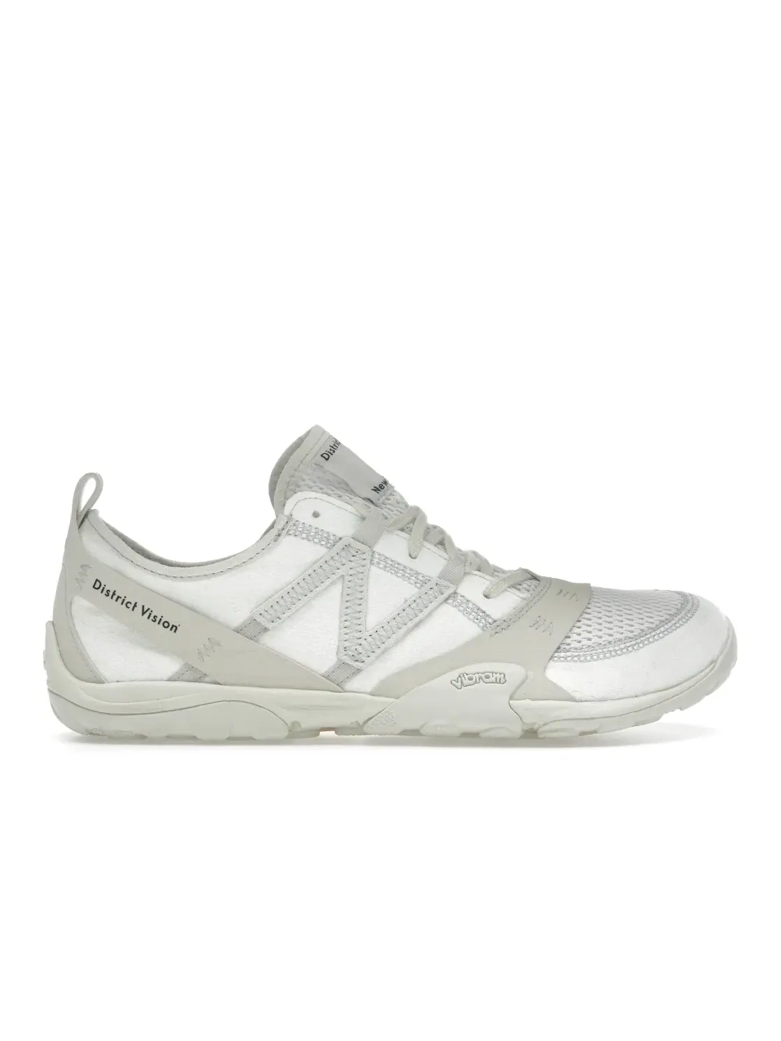 Мужские кроссовки Lifestyle New Balance MT10 — изображение 1 из 4, серебристый