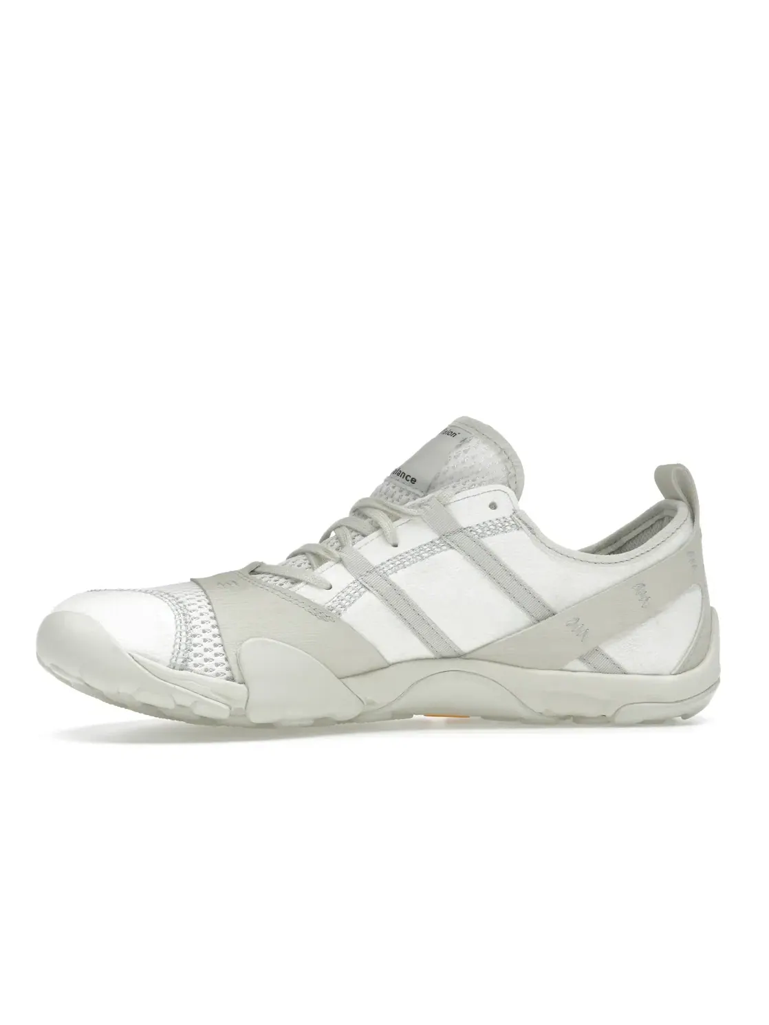 Мужские кроссовки Lifestyle New Balance MT10 — изображение 3 из 4, серебристый