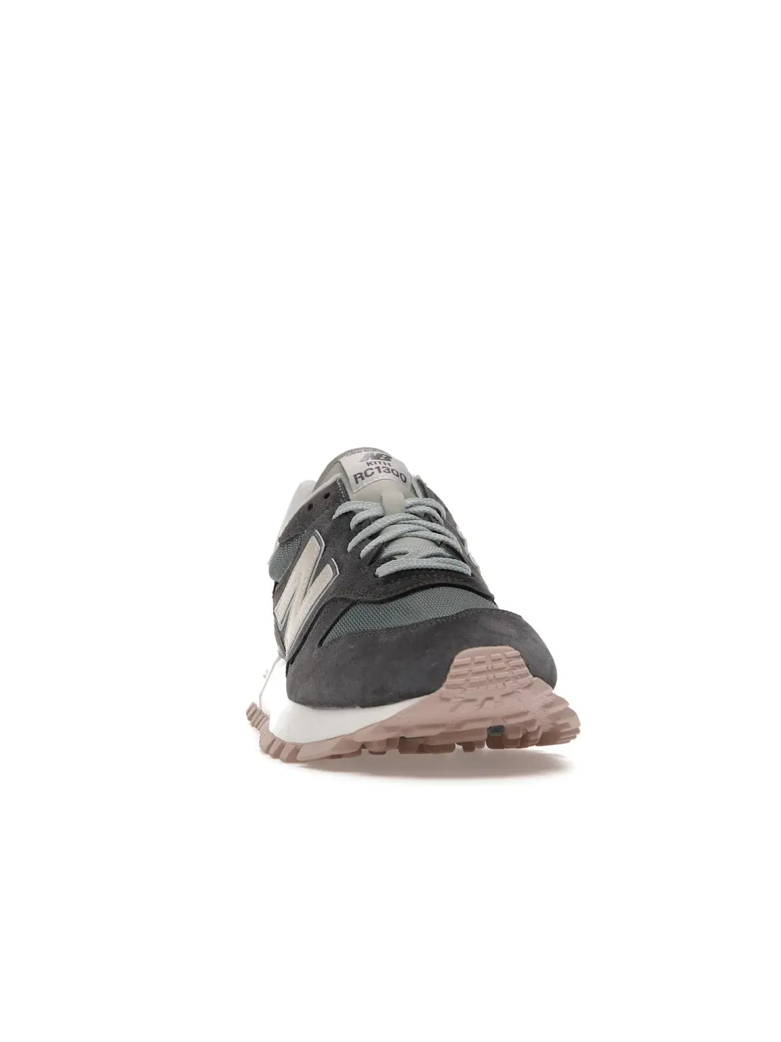 Мужские кроссовки lifestyle с замшевым верхом New Balance RC1300 Ronnie Fieg Mauve Sole, Mauve Sole — изображение 2 из 4